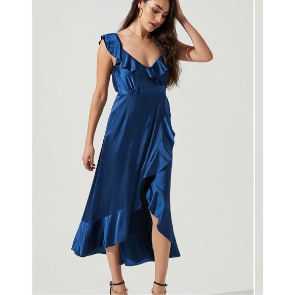 ASTR The Label Women's Wilshire Ruffle Open Back Midi Dress Navy Size Small NWT - Picture 1 of 11